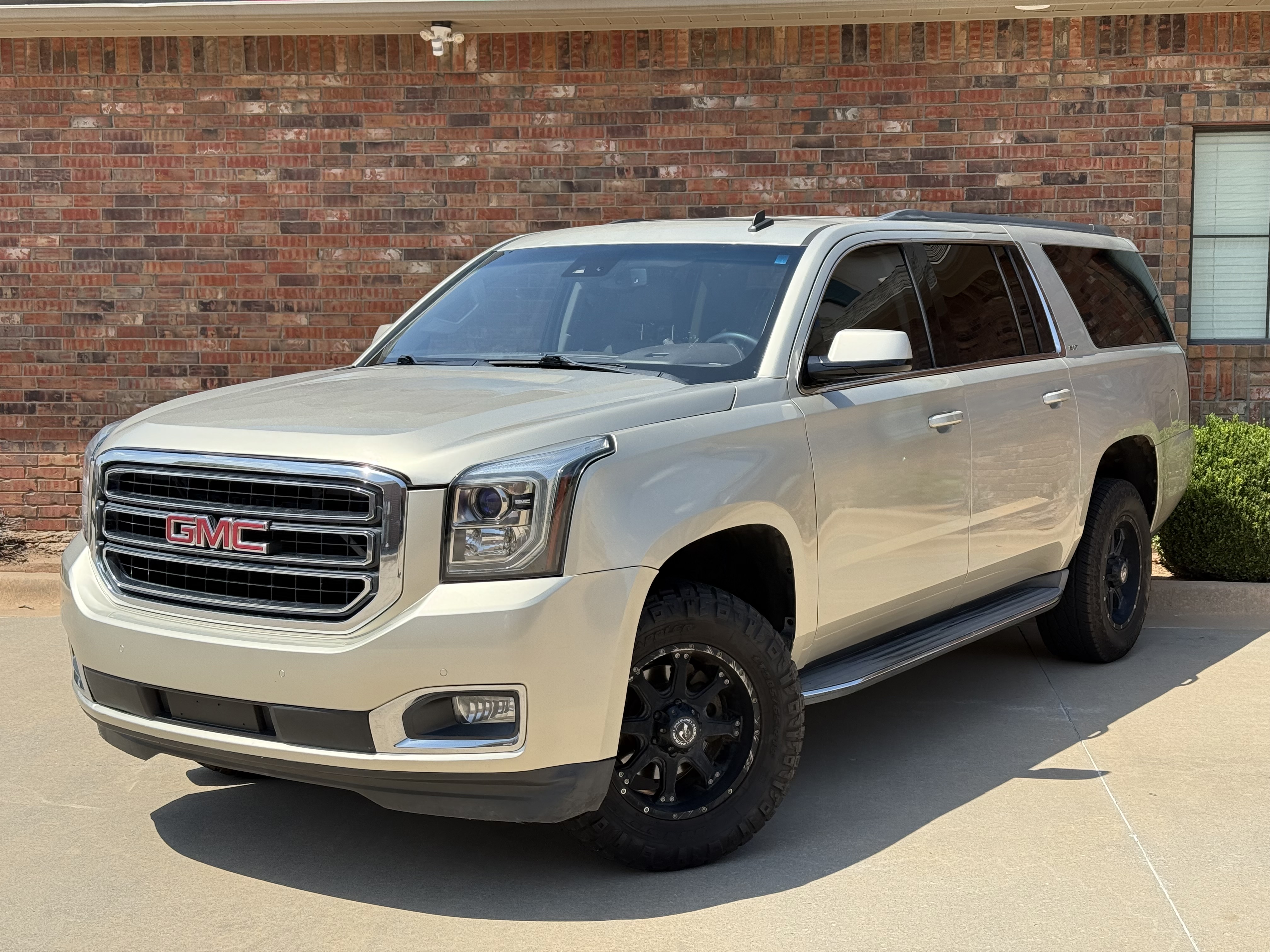 GMC YUKON XL SLT
