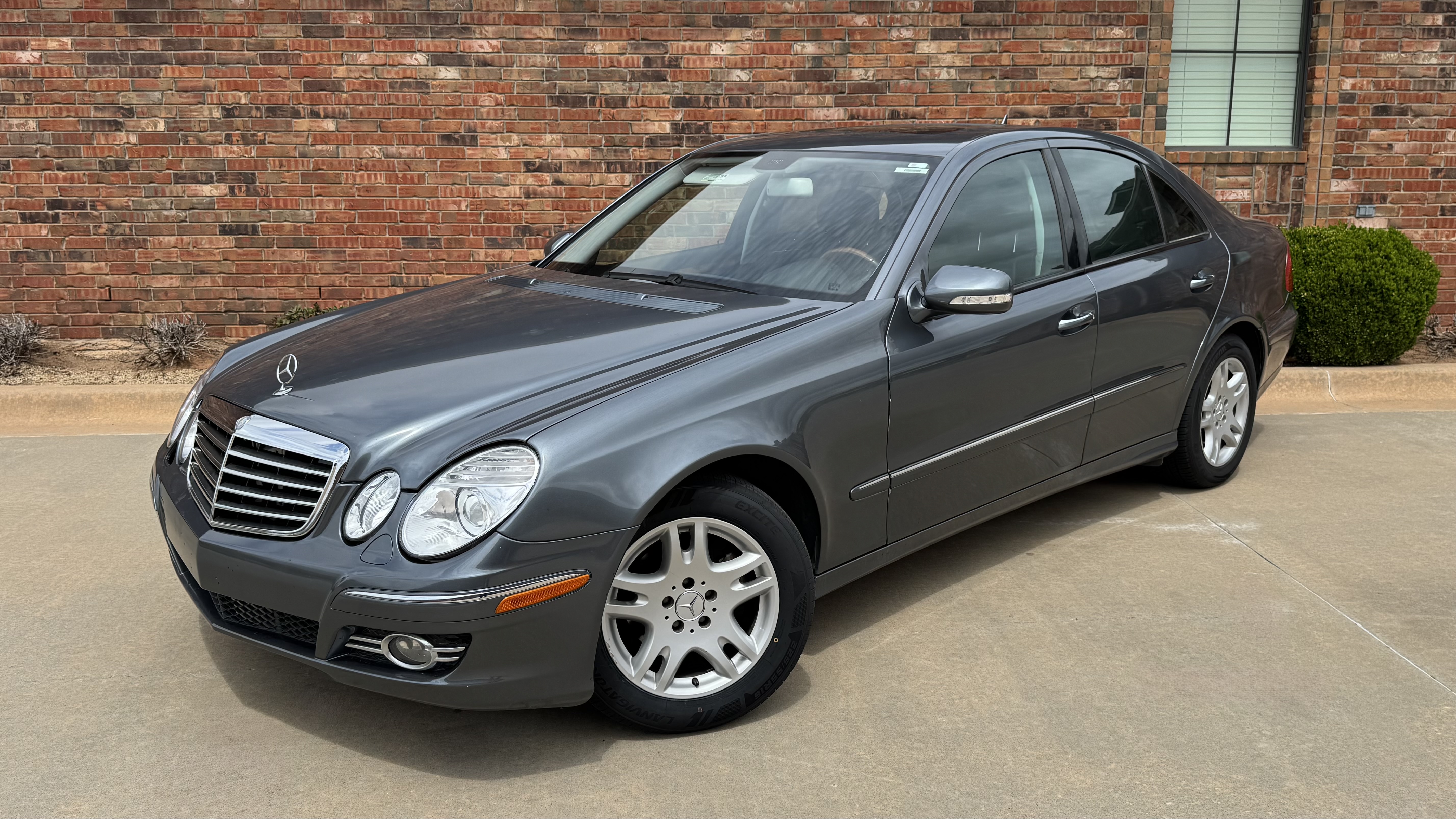 Mercedes-Benz E320